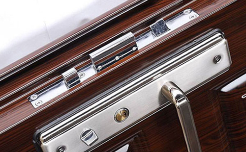 方城24小时上门开锁公司