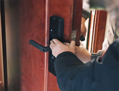 方城24小时上门开锁公司